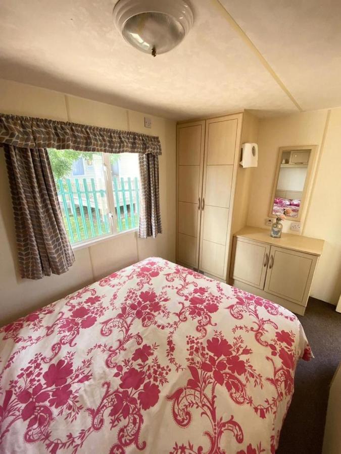 604 Seawick Villa Jaywick Sands Buitenkant foto